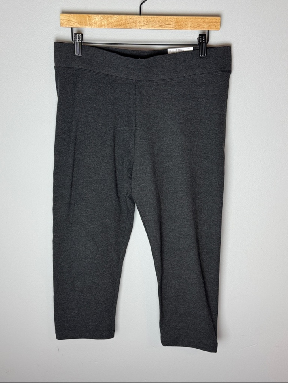 Sonoma Women’s Cropped Leggings L